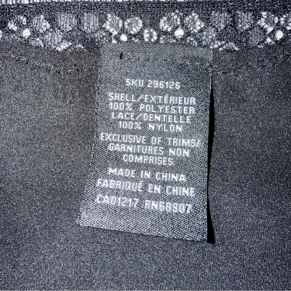 Le Chateau Black Blouse Top Blouse with Lace Women’s Size M - Picture 11 of 11